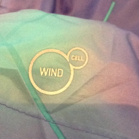 Puma Windbreaker lavender multi colored. NWOT - Picture 5 of 6